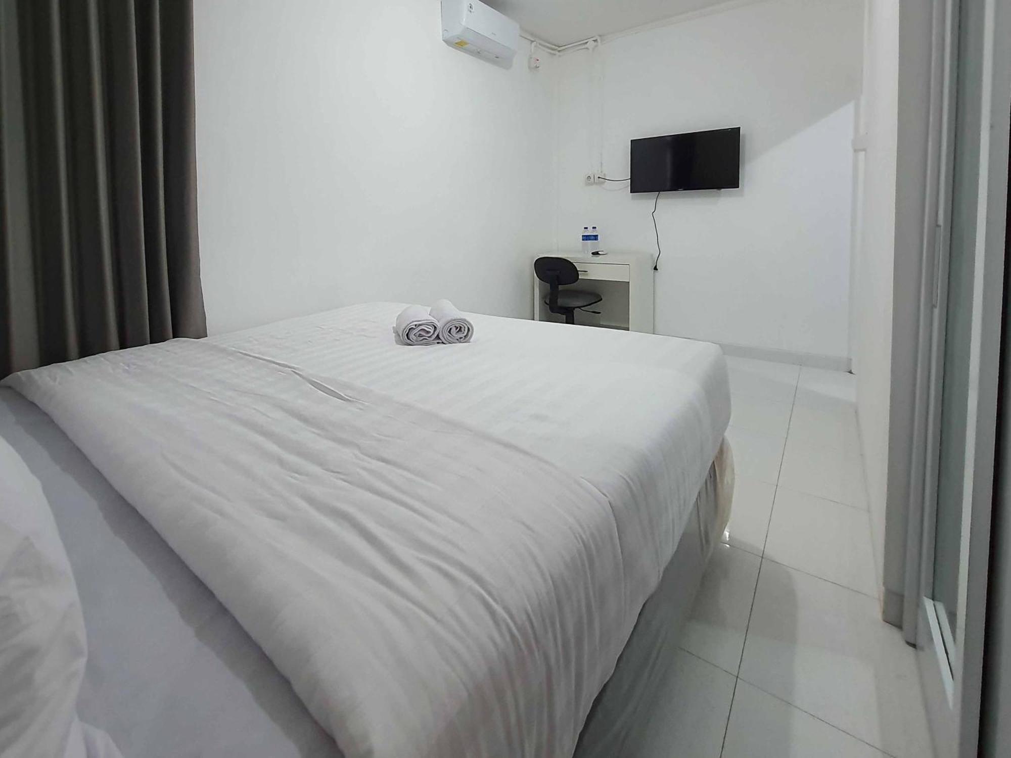 Hotel Reddoorz Syariah At Jalan Godean Ngabean Esterno foto