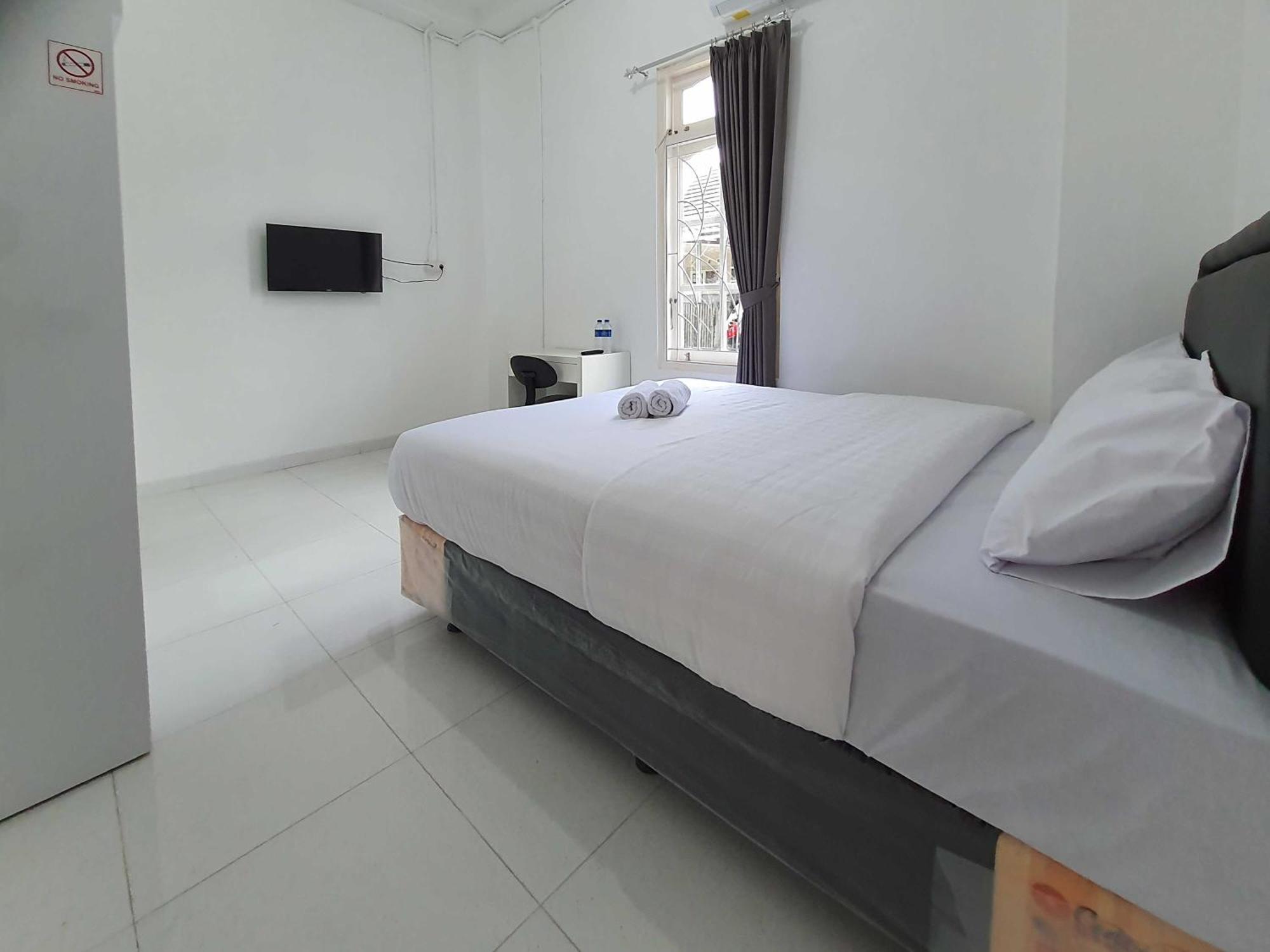 Hotel Reddoorz Syariah At Jalan Godean Ngabean Esterno foto